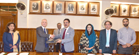 PU, UK varsity sign MoU